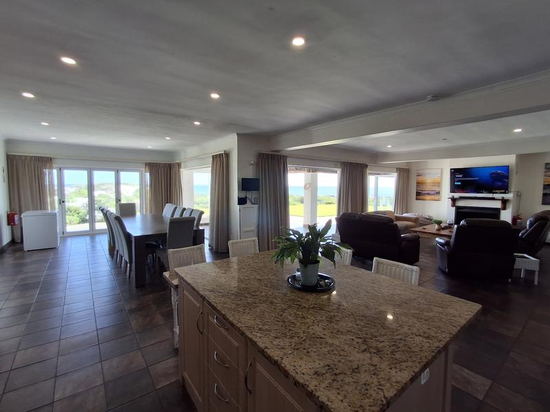 6 Bedroom Property for Sale in Duyker Eiland Western Cape